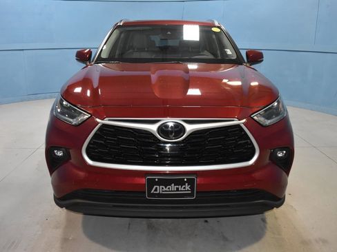 Used 2021 Toyota Highlander XLE image 26