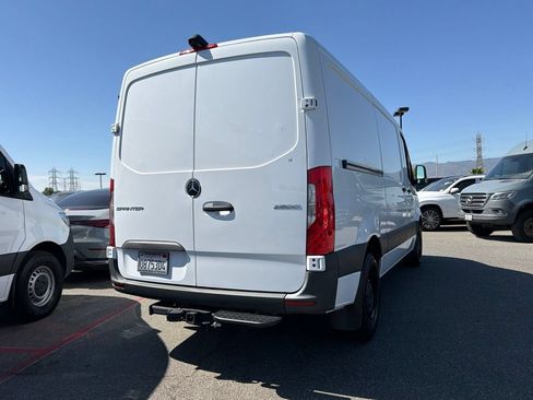 Used 2025 Mercedes-Benz Sprinter 2500 image 7