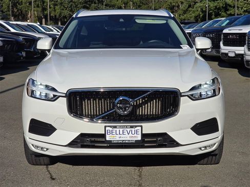 Used 2021 Volvo XC60 T5 Momentum w/ Advanced Package image 8