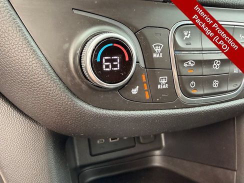 Used 2019 Chevrolet Equinox LT FWD image 25