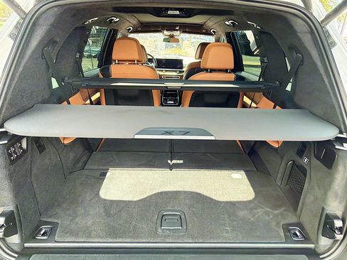 Used 2024 BMW X7 xDrive40i w/ Executive Package AWD/4WD image 27