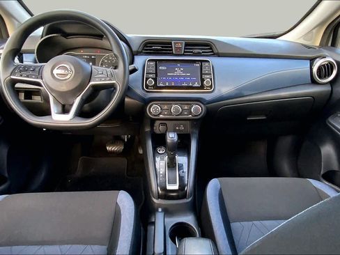 Used 2025 Nissan Versa SV FWD image 14