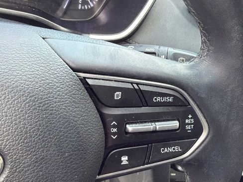Used 2019 Hyundai Santa Fe FWD image 18