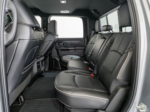 Used 2024 RAM 2500 Limited image 35