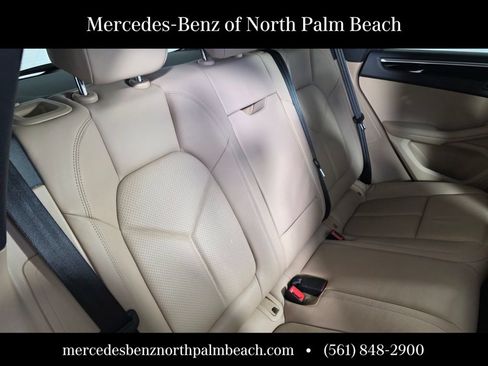 Used 2021 Porsche Macan AWD/4WD image 27