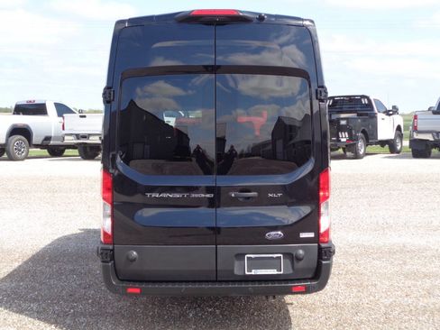 Used 2024 Ford Transit 350 XLT RWD image 7