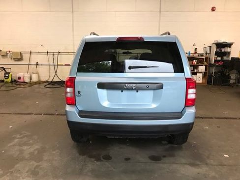 Used 2013 Jeep Patriot Sport FWD image 7