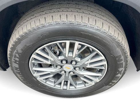 Used 2024 Chevrolet Traverse LT FWD image 18