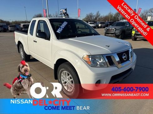 Used 2015 Nissan Frontier SV image 7