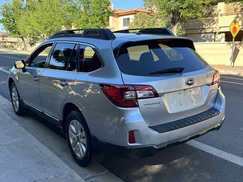 Used 2015 Subaru Outback 2.5i Premium image 6