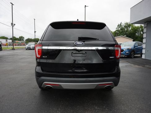 Used 2016 Ford Explorer XLT w/ Equipment Group 202A AWD/4WD image 6