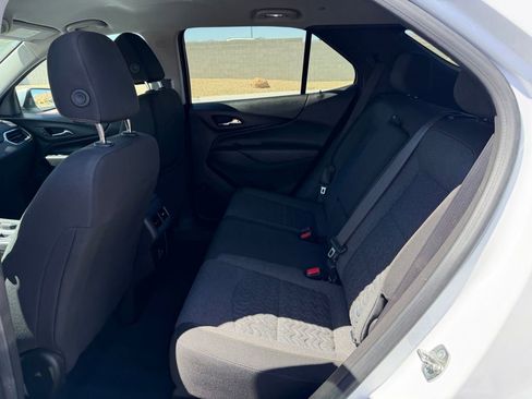 Used 2024 Chevrolet Equinox LT FWD image 22