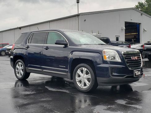 Used 2017 GMC Terrain SLE FWD image 3