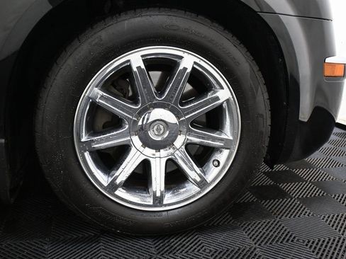 Used 2006 Chrysler 300 C w/ Sound Group II image 32