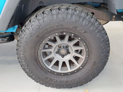 Used 2017 Jeep Wrangler Sport w/ Quick Order Package 23S image 35