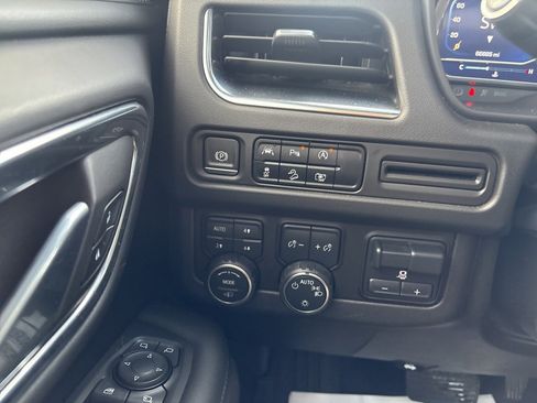 Used 2023 Chevrolet Tahoe Z71 w/ Off-Road Capability Package image 28