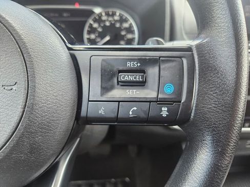 Used 2023 Nissan Rogue SV AWD/4WD image 24