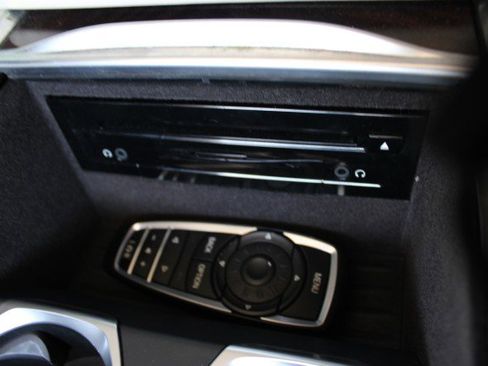 Used 2016 BMW 750i xDrive image 52