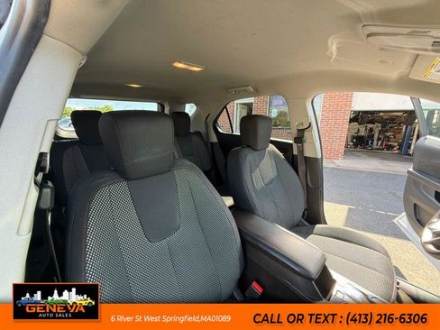 Used 2017 Chevrolet Equinox LT w/ Convenience Package AWD/4WD image 15
