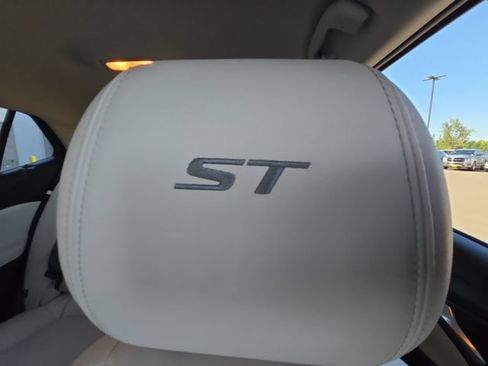 Used 2024 Buick Encore GX Sport Touring FWD image 28