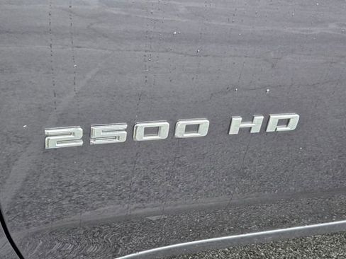 Used 2024 Chevrolet Silverado 2500 Custom w/ Custom Value Package image 11