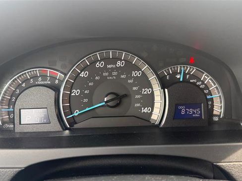 Used 2012 Toyota Camry SE image 30