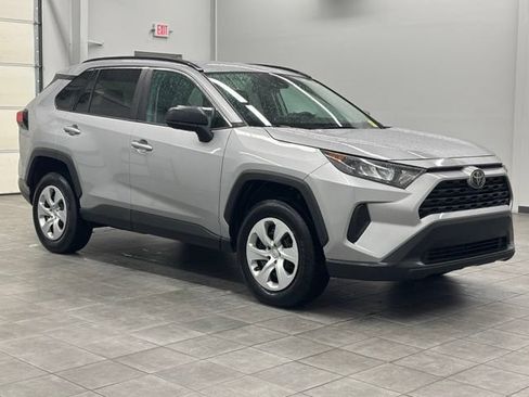 Used 2019 Toyota RAV4 LE w/ Carpet Mat Package FWD image 1