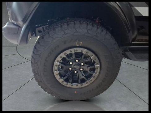 New 2025 Ford Bronco Raptor image 4