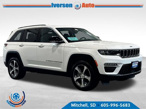 Used 2023 Jeep Grand Cherokee Limited AWD/4WD image 1