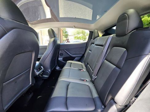 Used 2023 Tesla Model Y Long Range AWD/4WD image 64