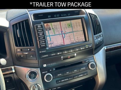 Used 2011 Toyota Land Cruiser image 9