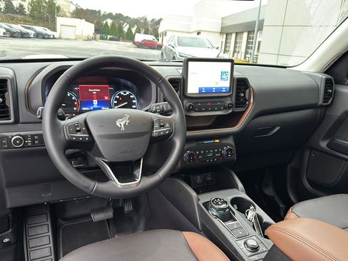 Used 2024 Ford Bronco Sport Badlands w/ Premium Package image 16
