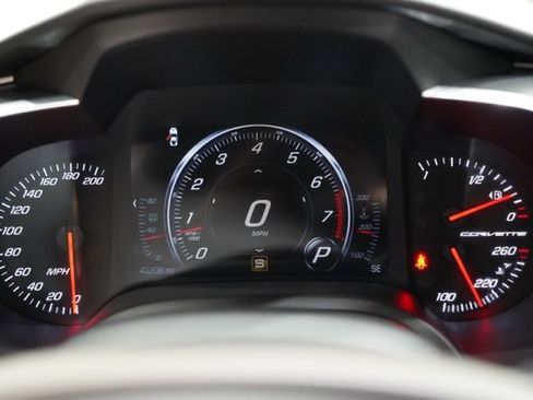Used 2016 Chevrolet Corvette Stingray Coupe image 24