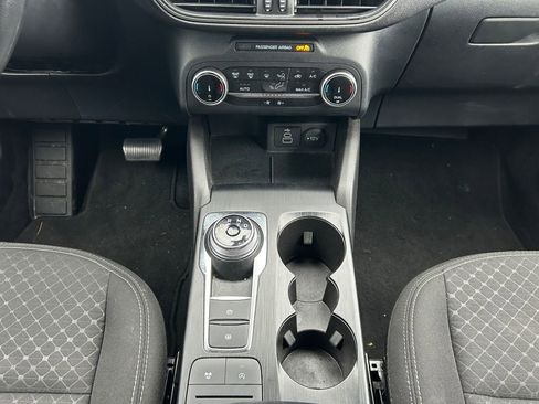 Used 2025 Ford Escape Active AWD/4WD image 11