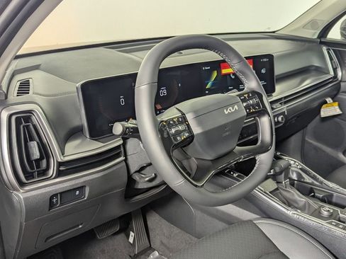 New 2026 Kia Sorento S w/ S Panoramic Sunroof Package FWD image 11