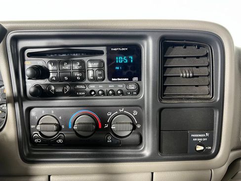Used 2000 Chevrolet Silverado 2500 LS RWD image 20