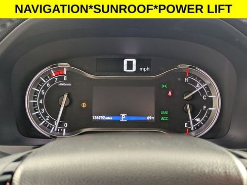 Used 2018 Honda Pilot Touring image 19