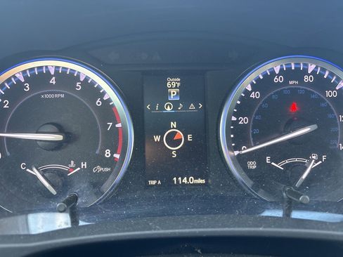 Used 2015 Toyota Highlander XLE image 24