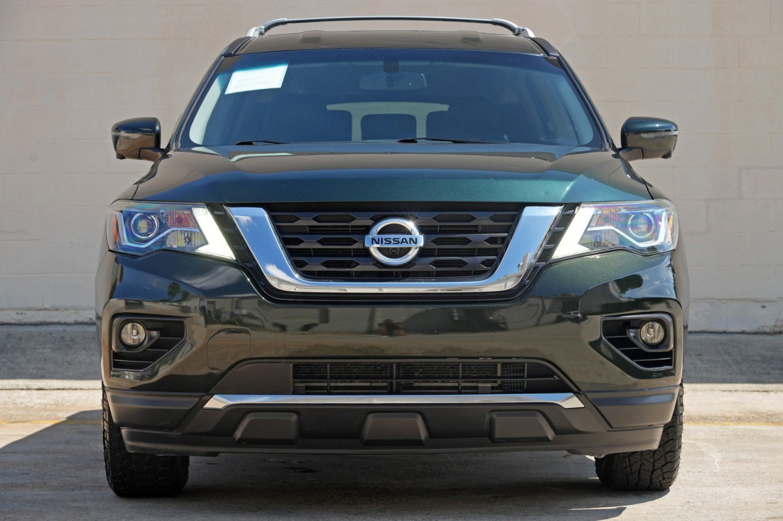 Used 2019 Nissan Pathfinder SL AWD/4WD image 6