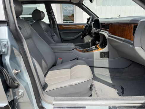 Used 1994 Jaguar XJ6 RWD image 14