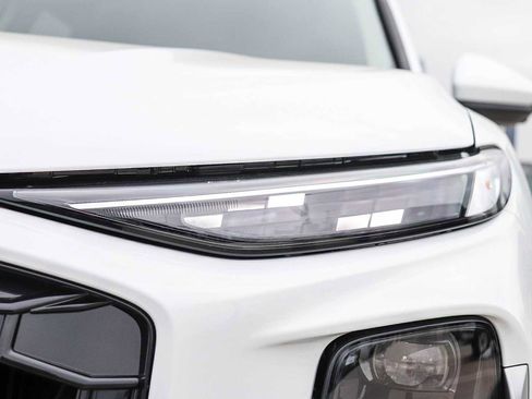 New 2026 Audi Q3 quattro 2.0T AWD/4WD image 7
