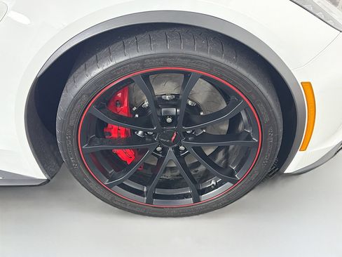 Used 2017 Chevrolet Corvette Grand Sport RWD image 33