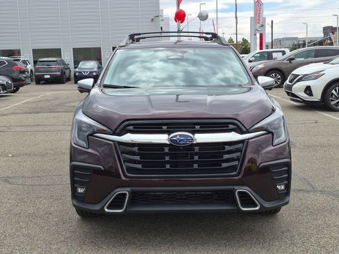 Used 2023 Subaru Ascent Touring AWD/4WD image 11