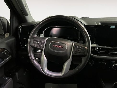 Used 2022 GMC Sierra 1500 Elevation w/ Elevation Premium Package image 9