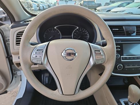 Used 2016 Nissan Altima 2.5 S w/ Power Driver Seat Package image 18
