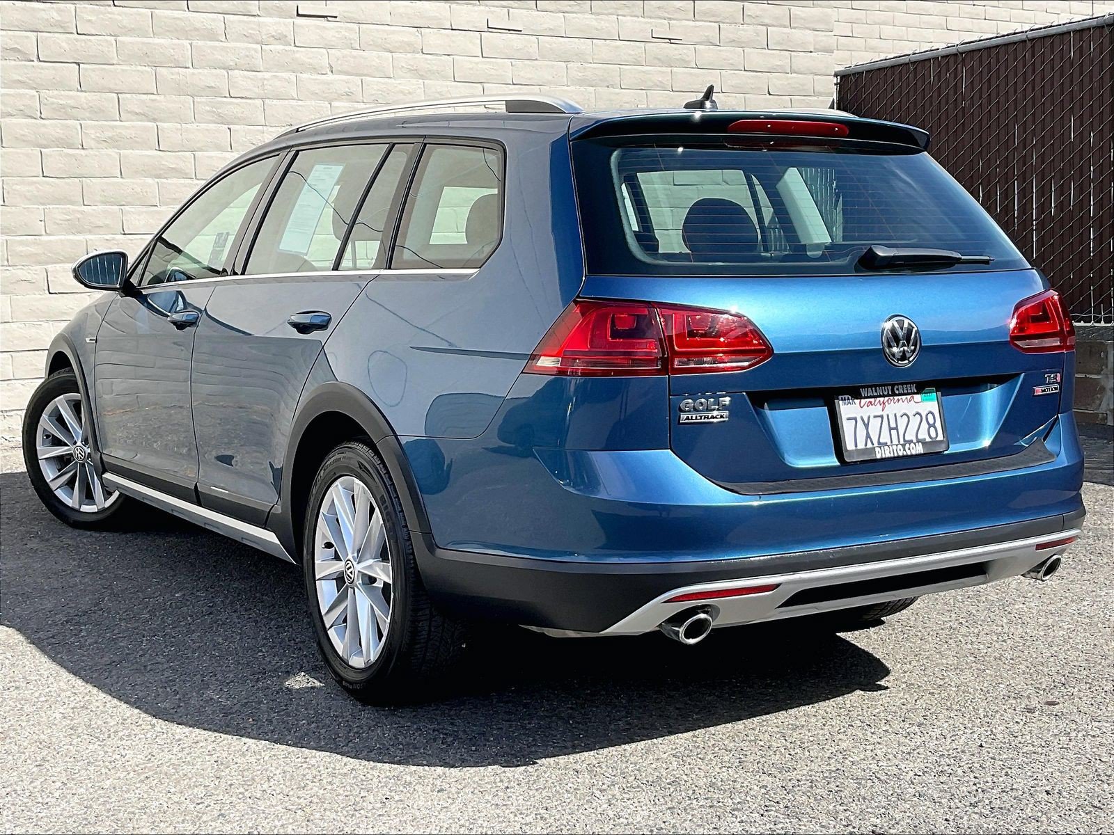Used 2017 Volkswagen Golf Alltrack S AWD/4WD image 10