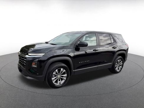 Used 2025 Chevrolet Equinox LT image 8