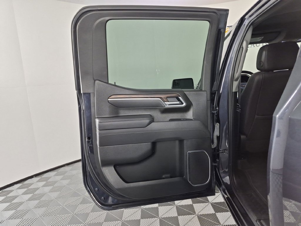 Certified 2025 GMC Sierra 1500 SLT AWD/4WD image 28
