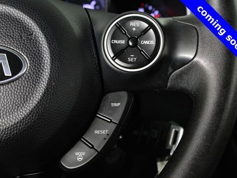 Used 2015 Kia Soul Base image 23