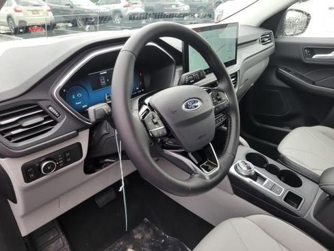 New 2025 Ford Escape SE w/ PHEV Premium Package image 21